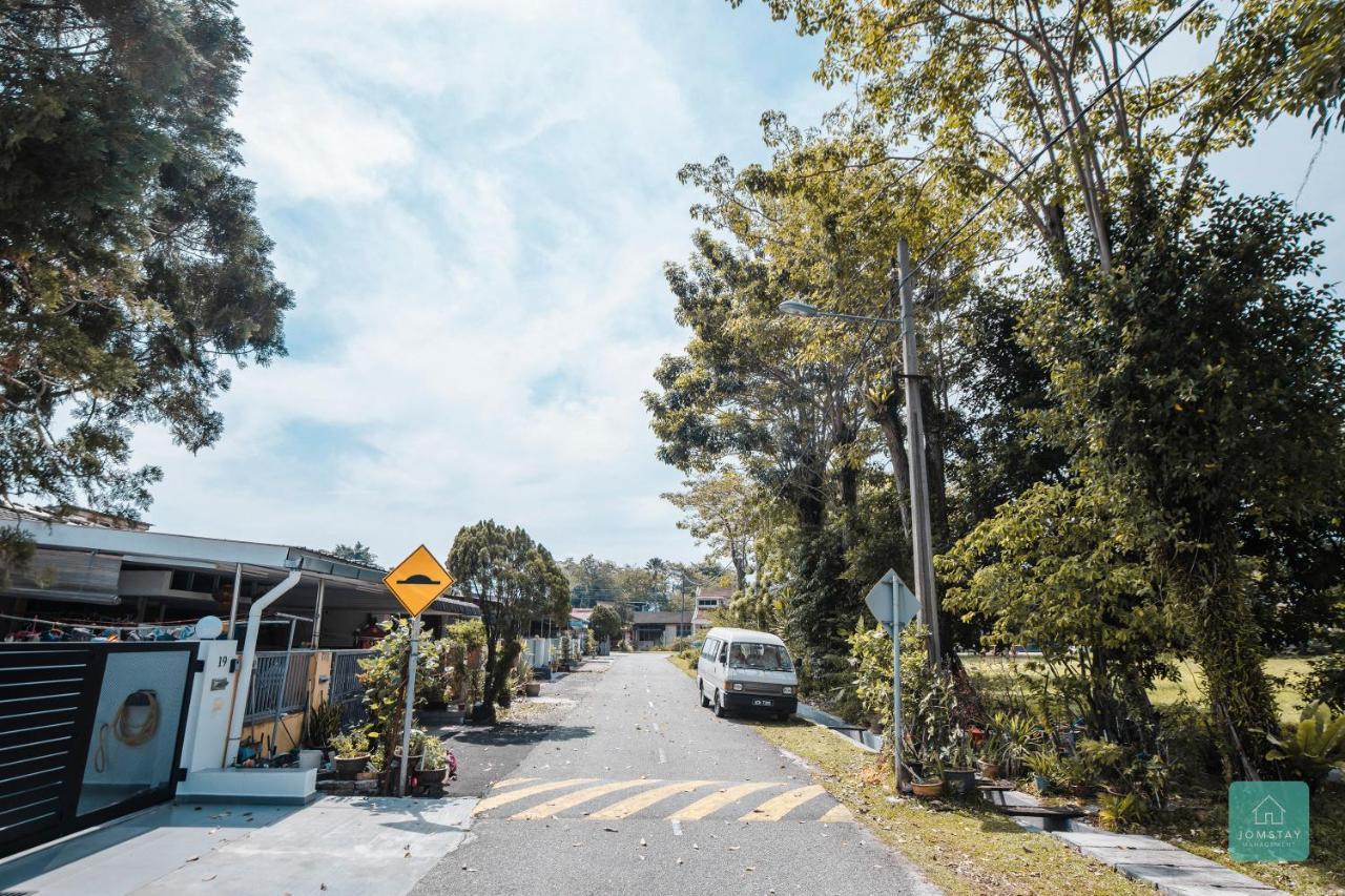 Jomstay Muji 19 & 7 Inn Ipoh Garden 8-10 Pax Exterior photo